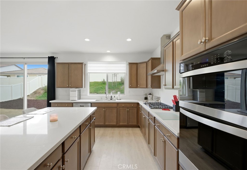 25337 Circle Stone