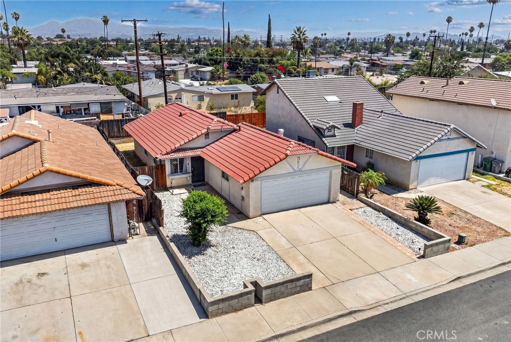 25076 Wendy Way