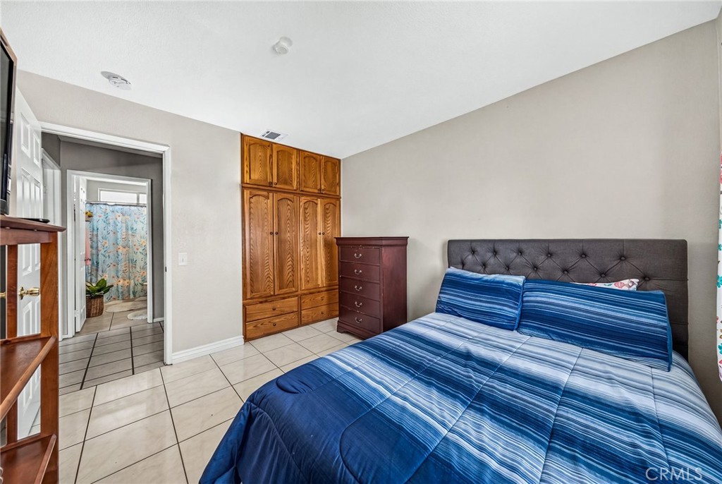 25076 Wendy Way