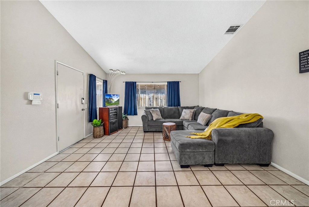 25076 Wendy Way