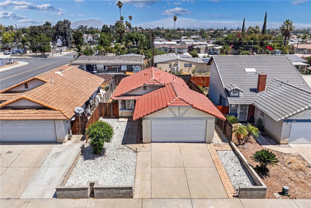 25076 Wendy Way