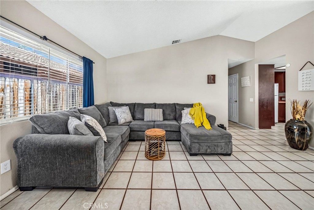 25076 Wendy Way