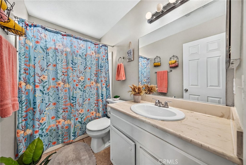25076 Wendy Way