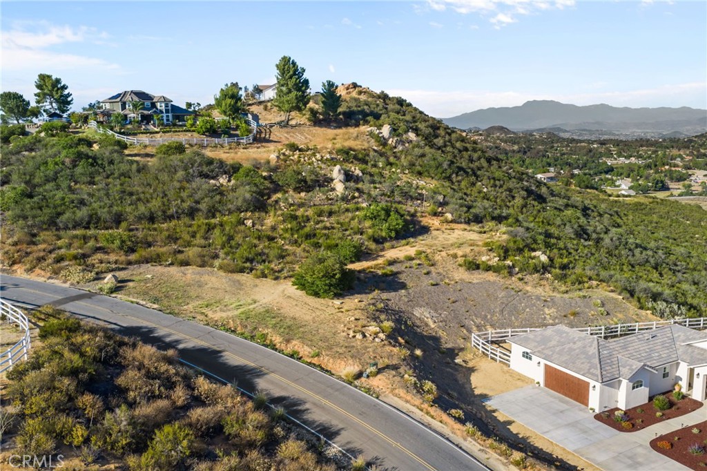 38566 Vista Del Bosque