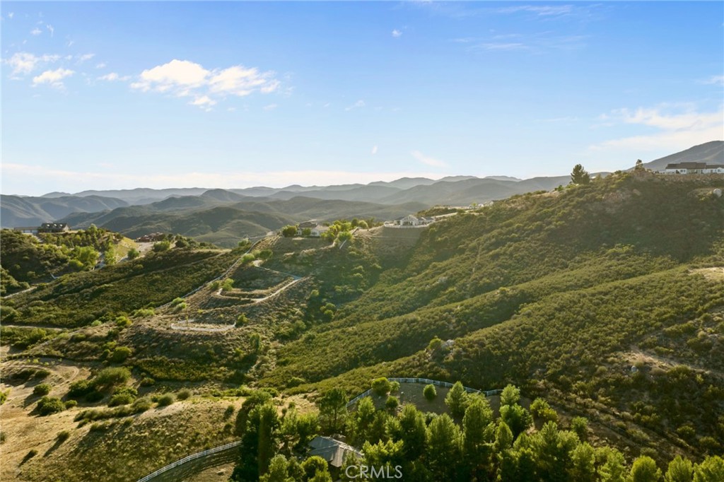 38566 Vista Del Bosque