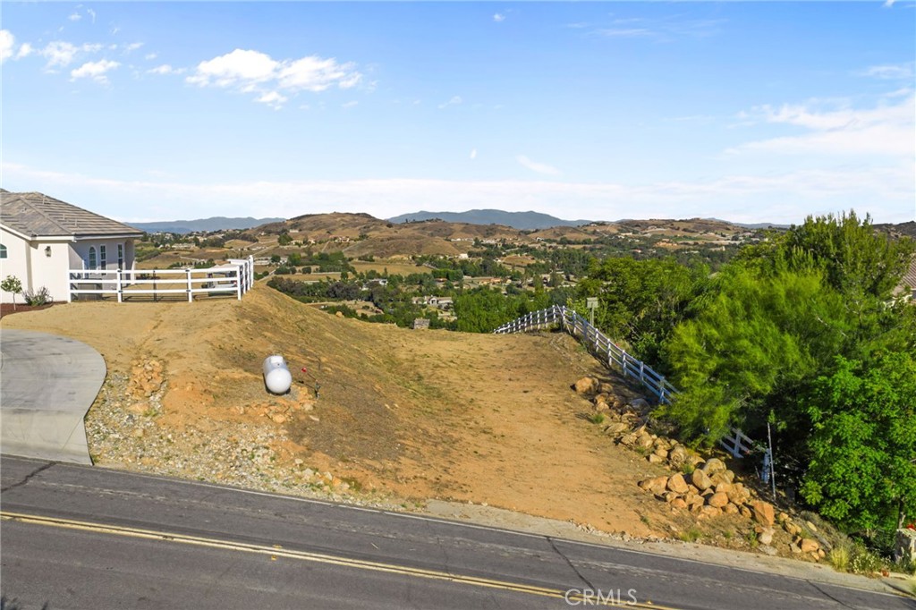 38566 Vista Del Bosque