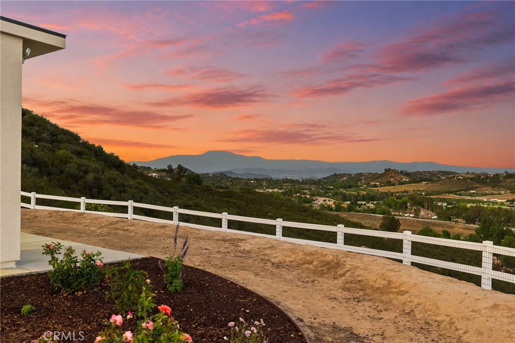 38566 Vista Del Bosque