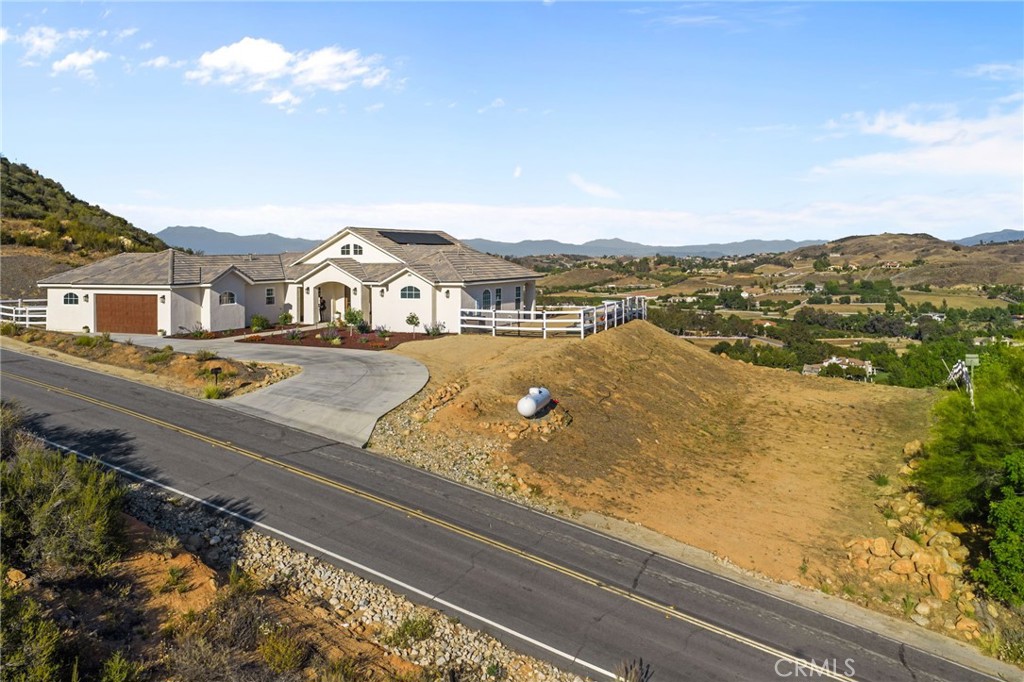 38566 Vista Del Bosque