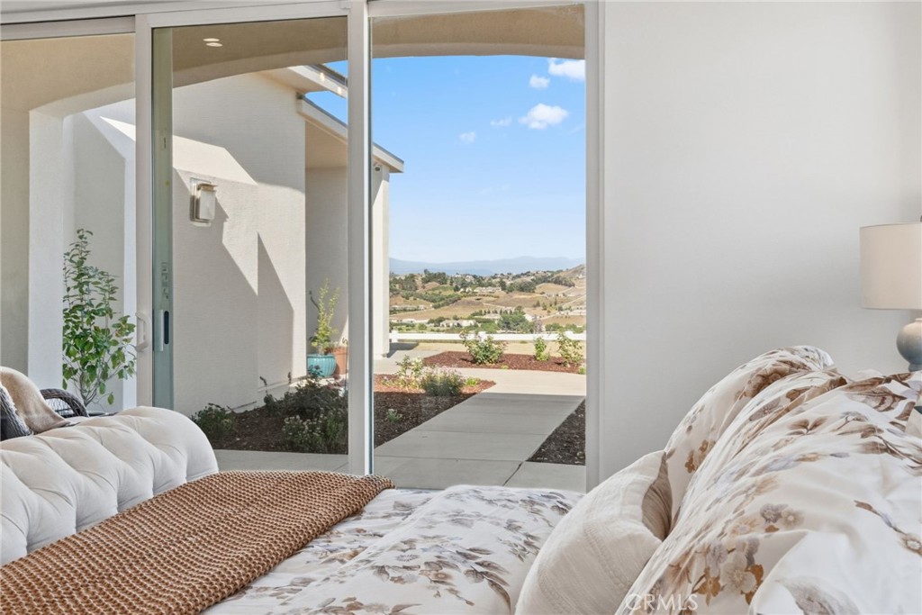 38566 Vista Del Bosque