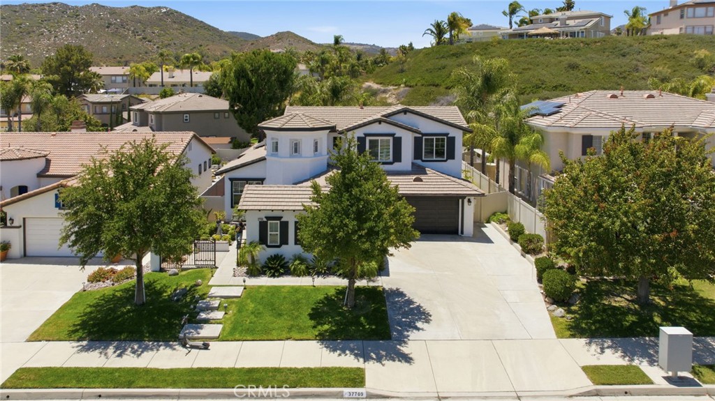 37709 Oxford Drive