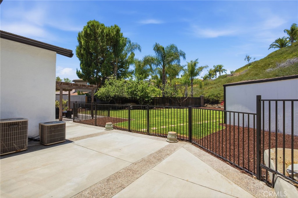 37709 Oxford Drive