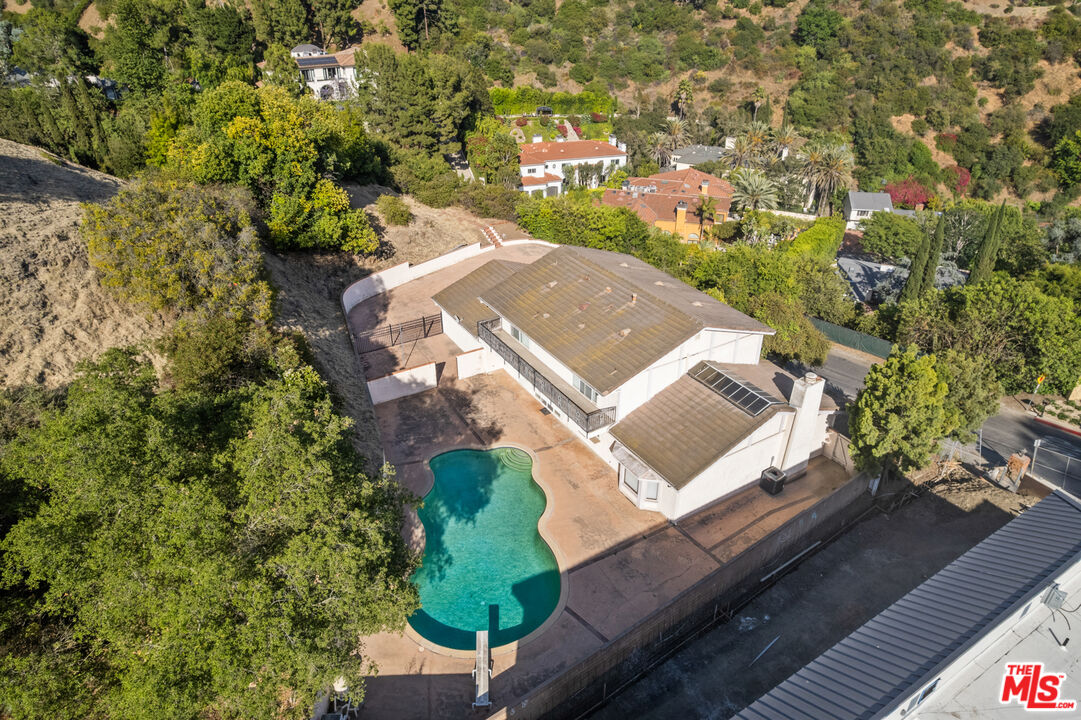 1181 Somera Rd