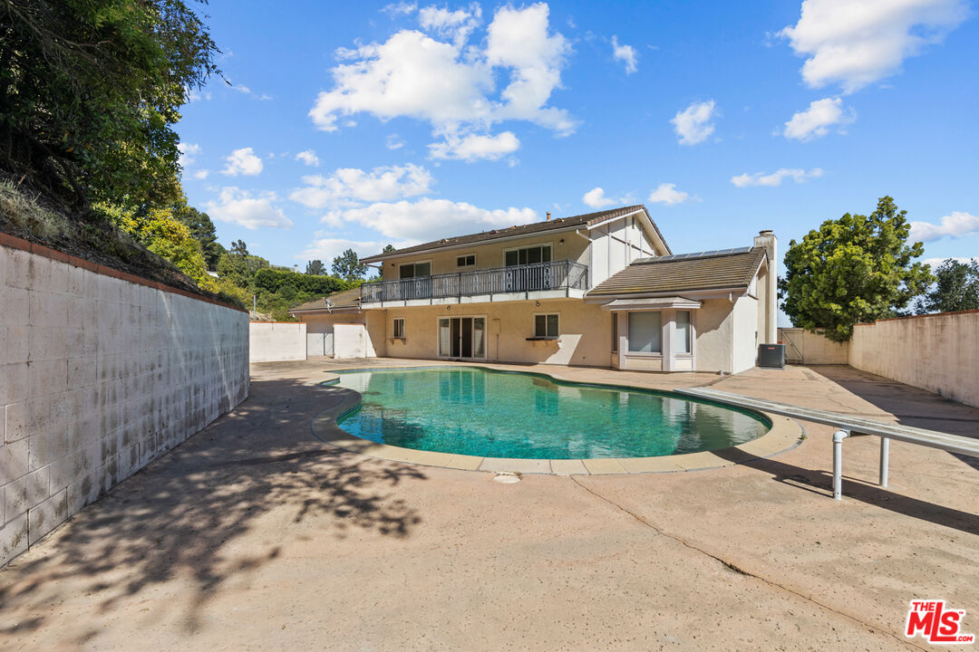 1181 Somera Rd