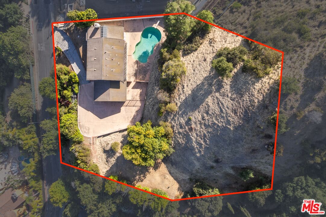 1181 Somera Rd