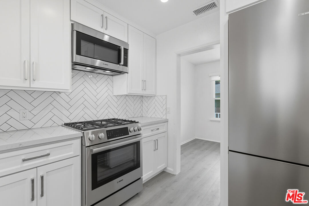 1450 Franklin St Unit: B