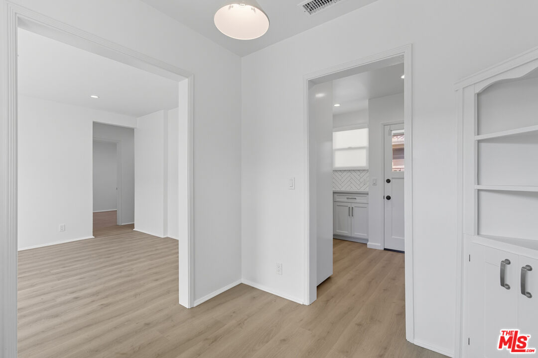 1450 Franklin St Unit: B