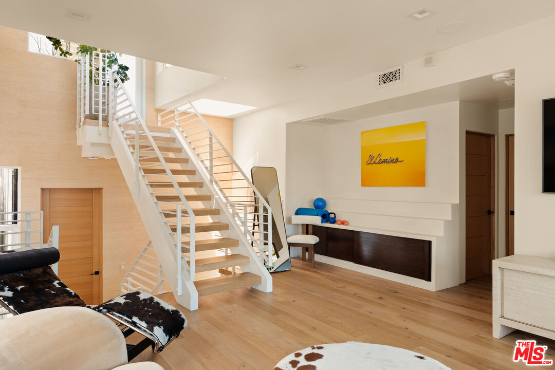 2341 Wilson Ave