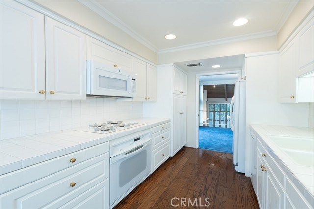 4221 Colfax AVE Unit: J