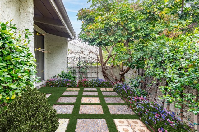 4221 Colfax AVE Unit: J