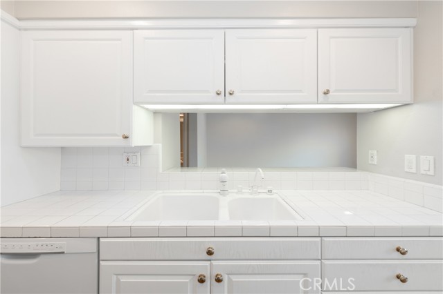 4221 Colfax AVE Unit: J