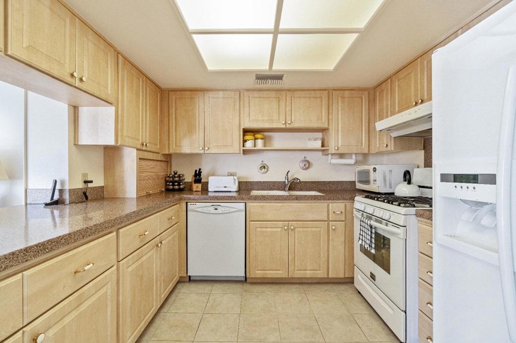 2051 E Colombard Drive