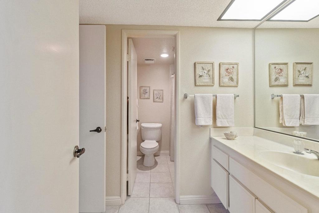 2051 E Colombard Drive