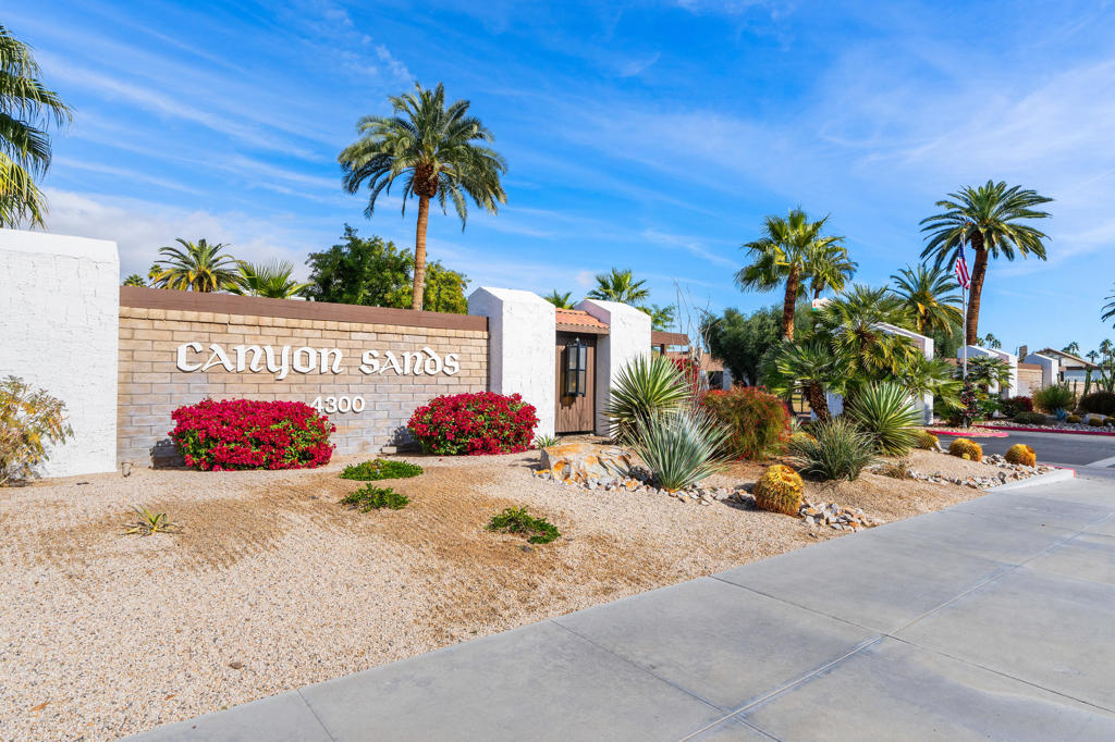 2530 E Miramonte Circle D