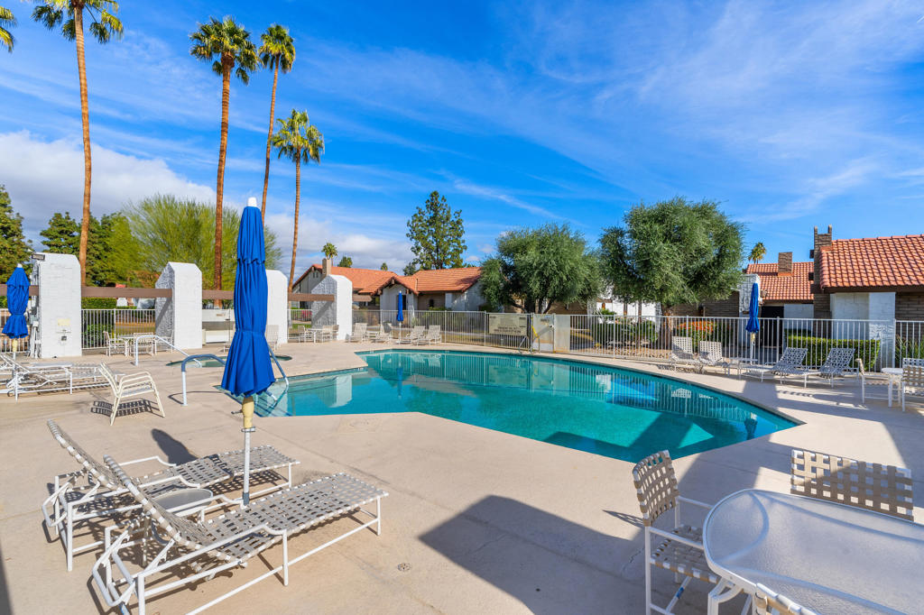 2530 E Miramonte Circle D