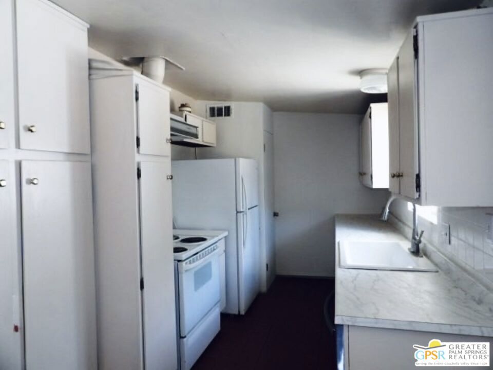 15875 N Crystal Springs Drive