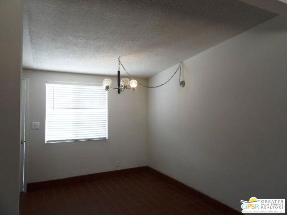 15875 N Crystal Springs Drive