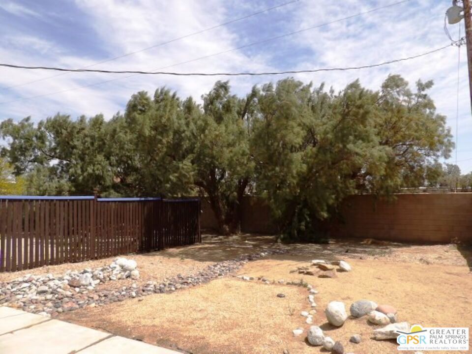 15875 N Crystal Springs Drive