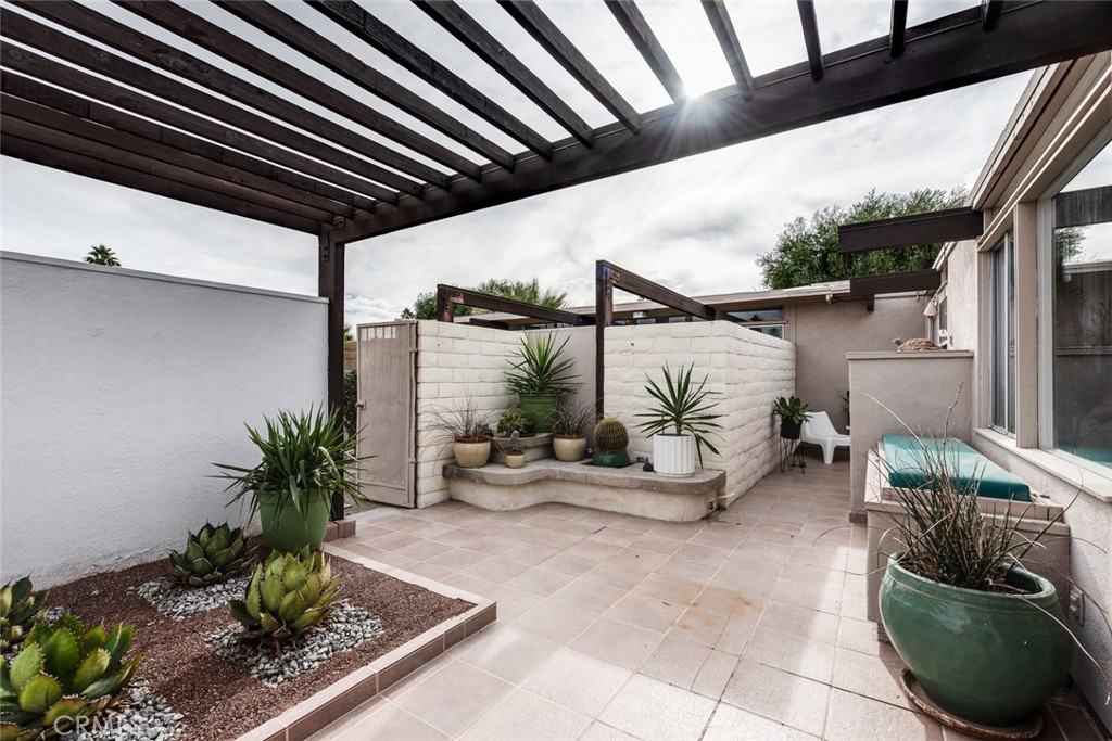 1710 N Via Miraleste