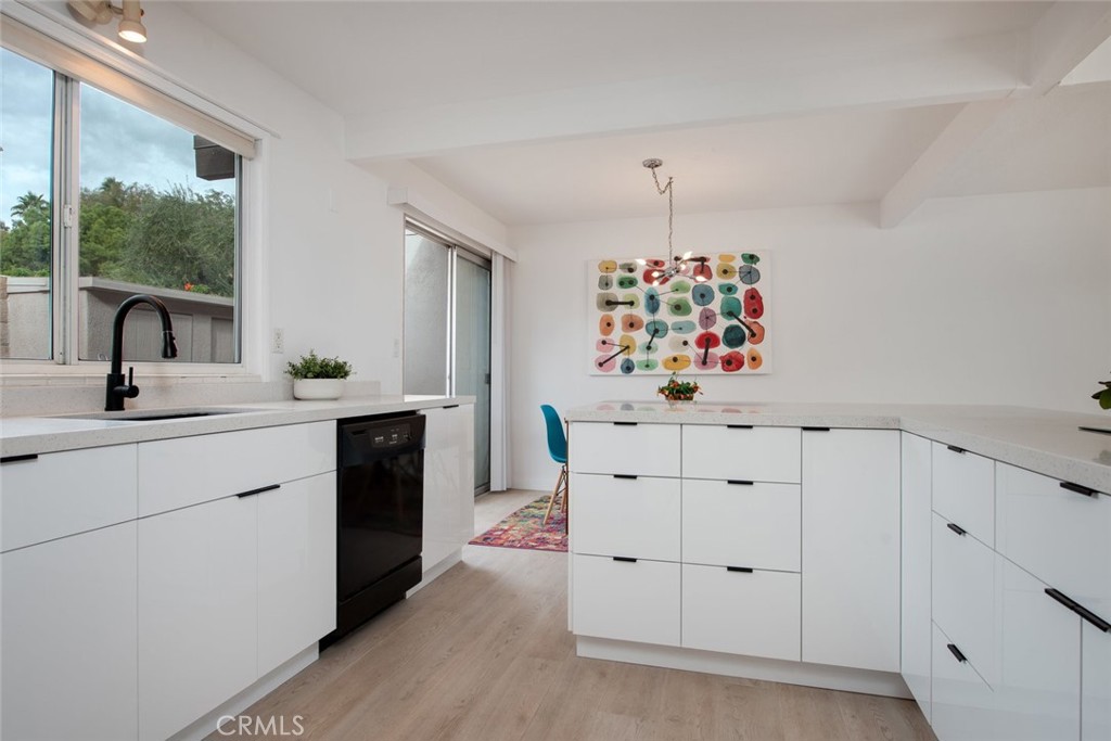 1710 N Via Miraleste