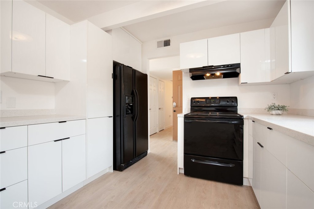 1710 N Via Miraleste