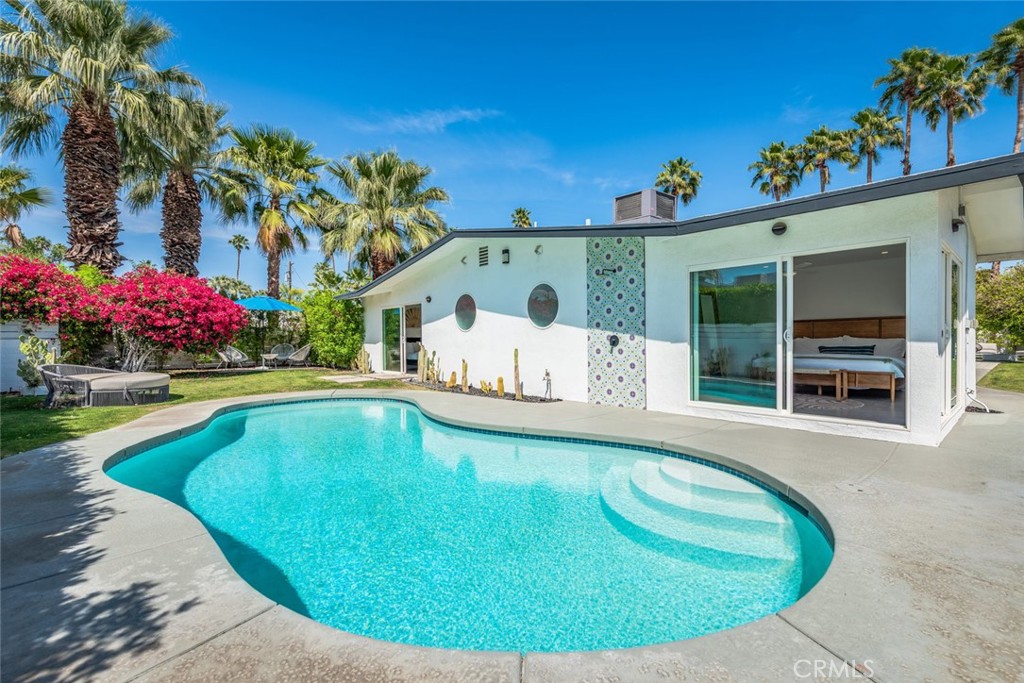 1895 E Mcmanus Drive