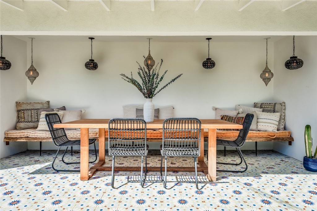 1895 E Mcmanus Drive