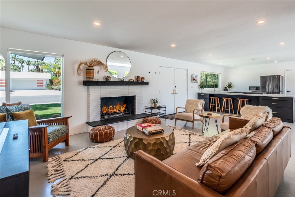 1895 E Mcmanus Drive