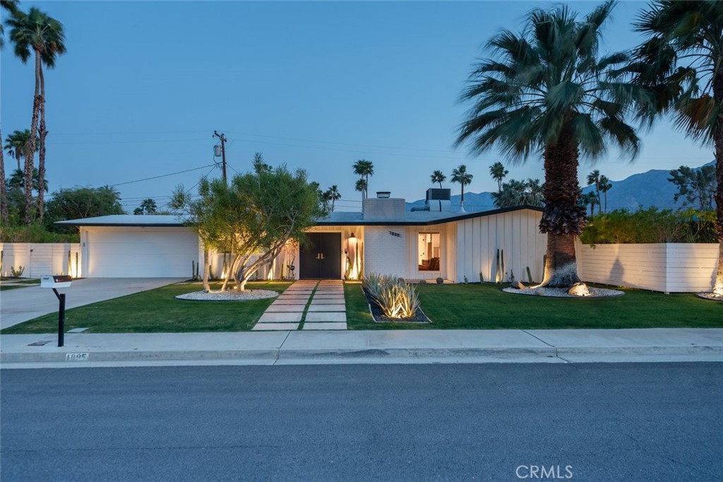 1895 E Mcmanus Drive