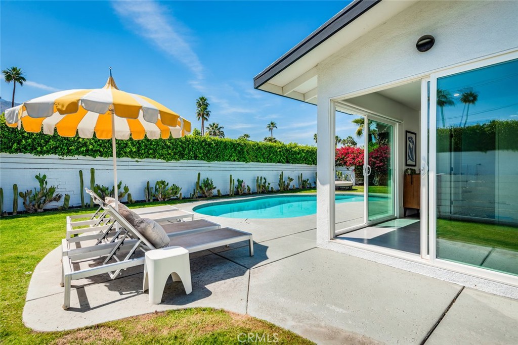 1895 E Mcmanus Drive