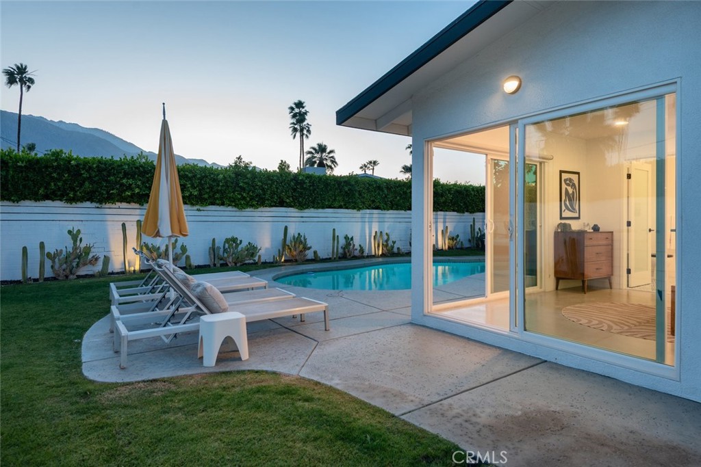 1895 E Mcmanus Drive