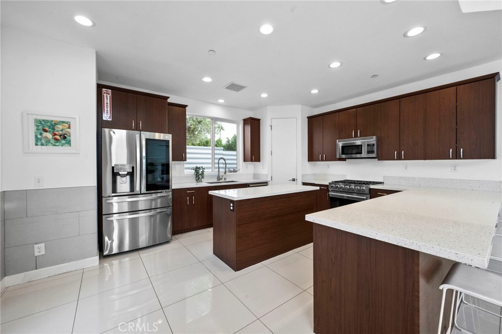 2461 N Junipero Avenue