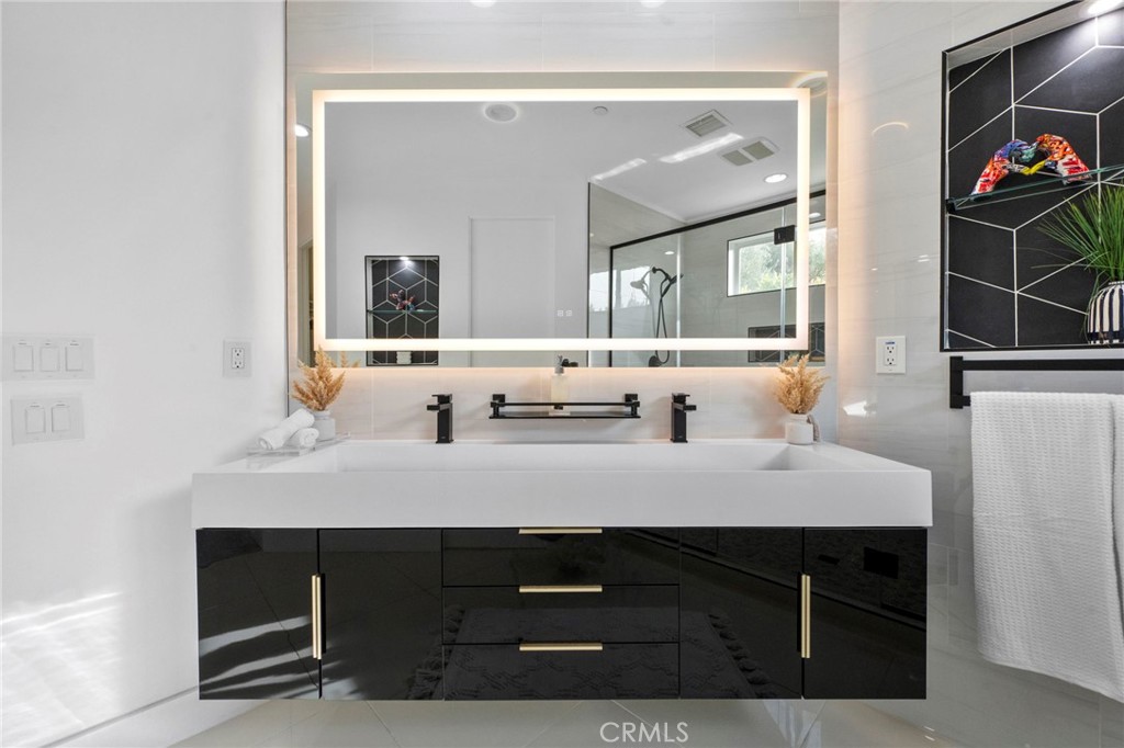 2461 N Junipero Avenue