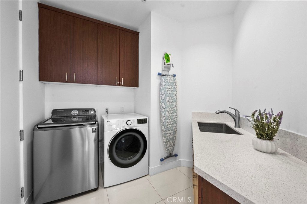 2461 N Junipero Avenue