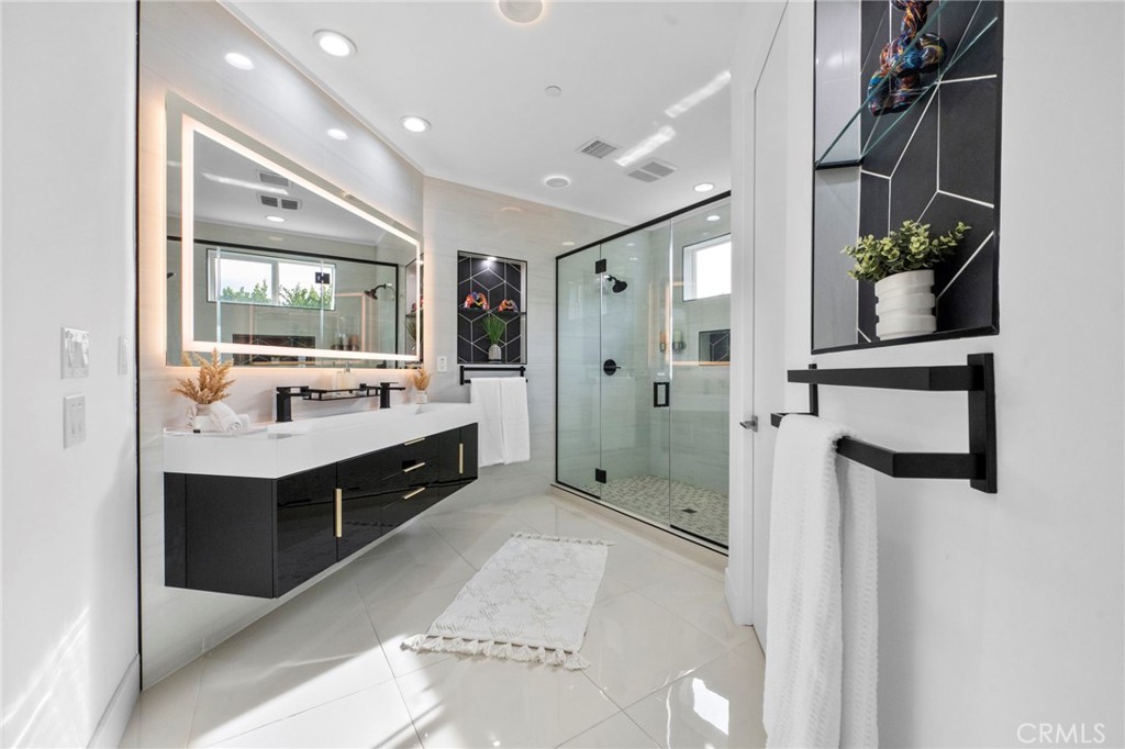 2461 N Junipero Avenue