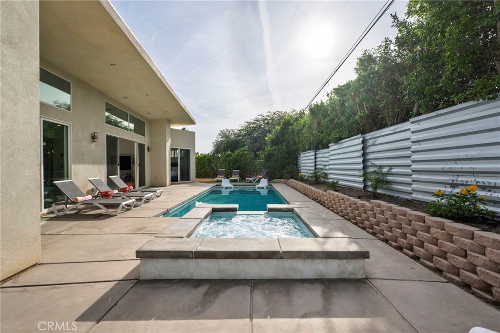 2461 N Junipero Avenue