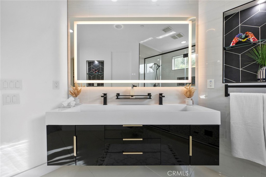 2461 N Junipero Avenue