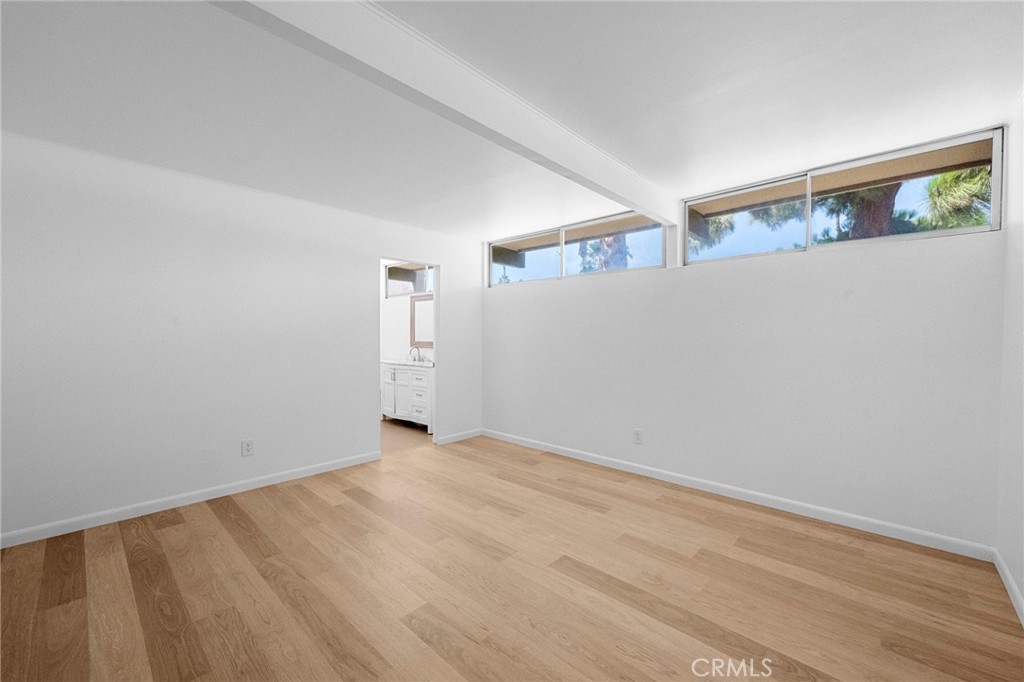 741 E Louise
