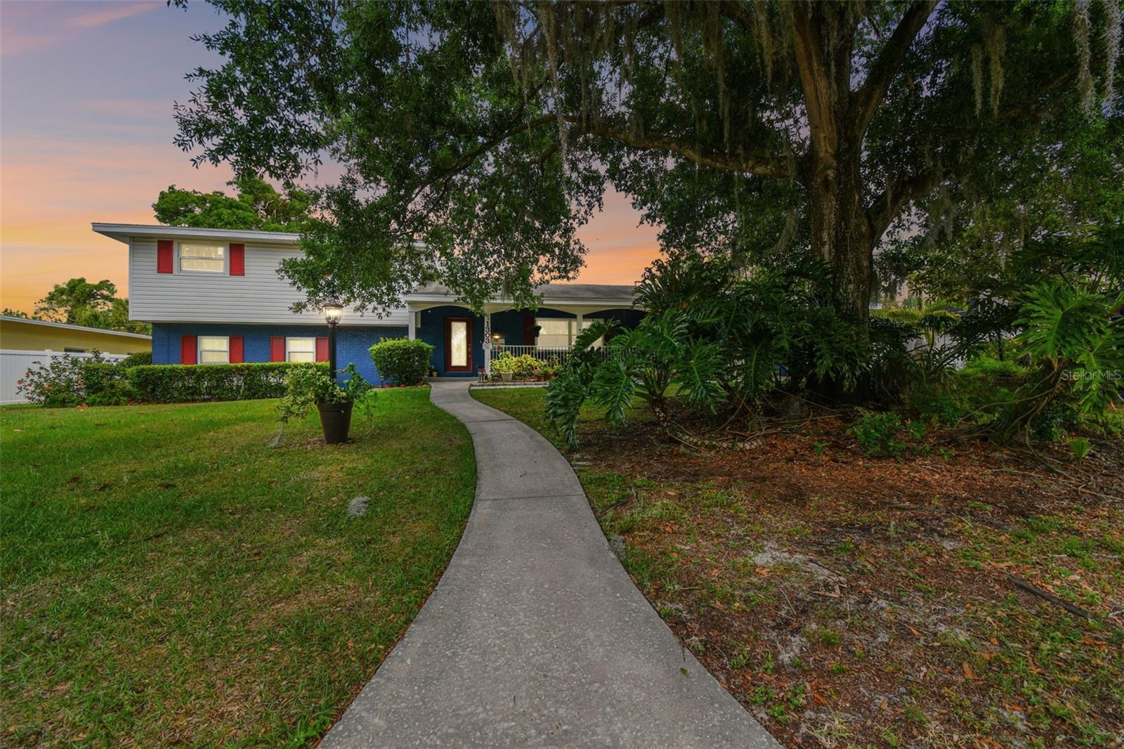 1303 RUSTLEWOOD DR