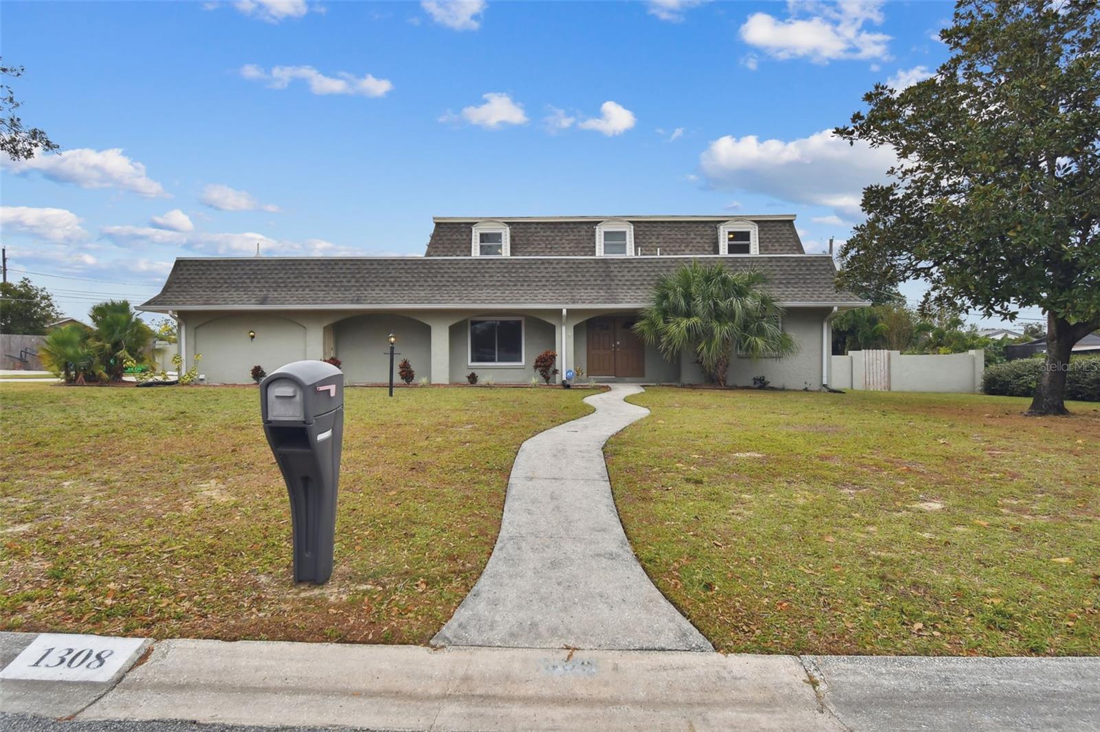 1308 IVYWOOD DR