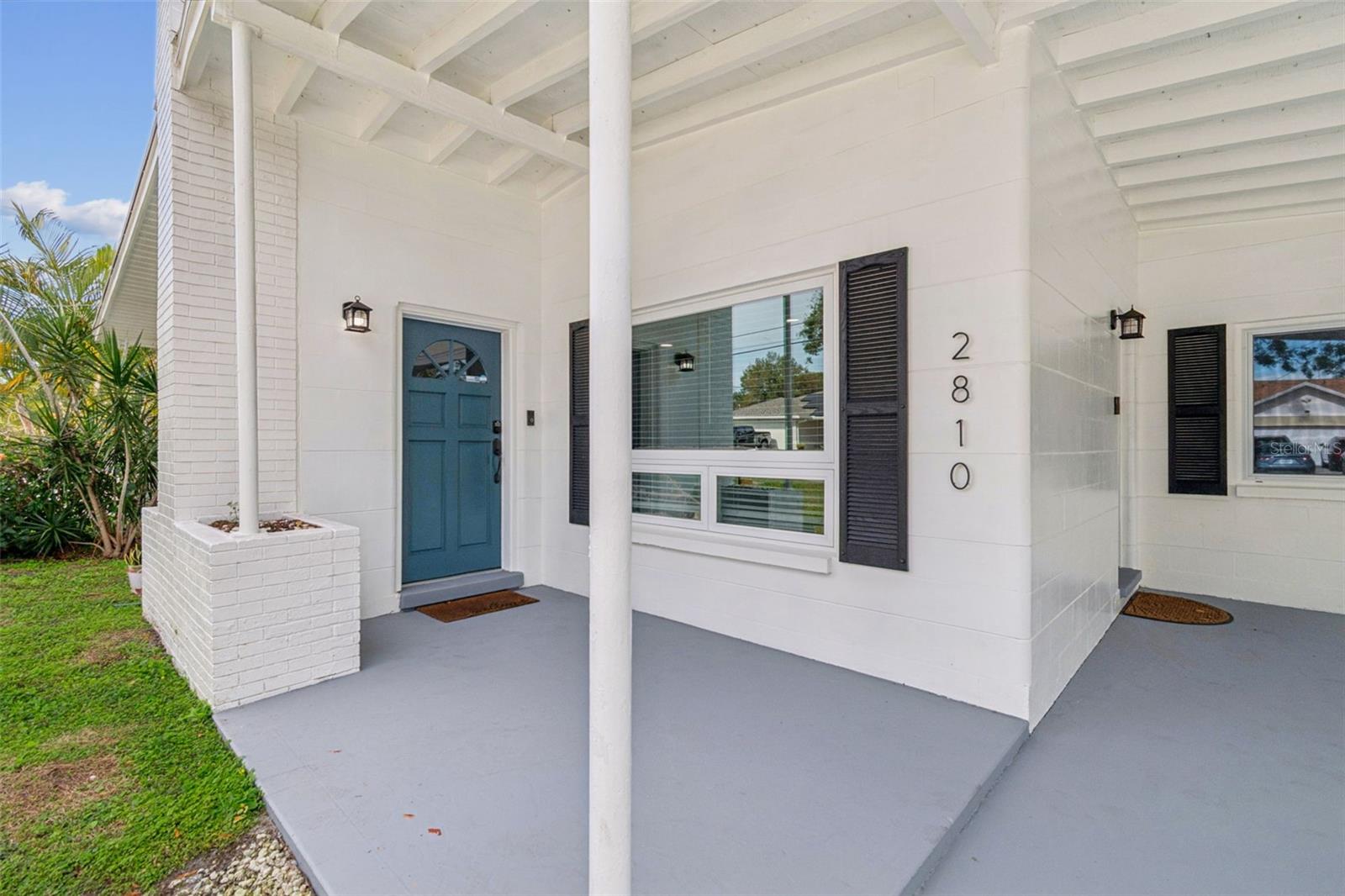 2810 W SILVER LAKE AVE